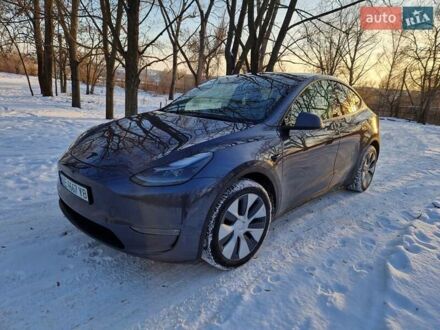 Серый Тесла Model Y, объемом двигателя 0 л и пробегом 43 тыс. км за 25500 $, фото 1 на Automoto.ua