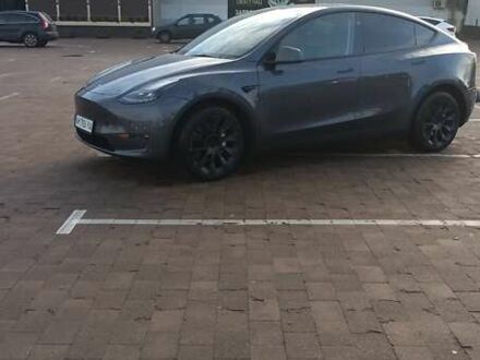 Сірий Тесла Model Y, об'ємом двигуна 0 л та пробігом 27 тис. км за 30500 $, фото 1 на Automoto.ua