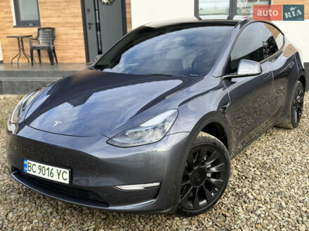 Сірий Тесла Model Y, об'ємом двигуна 0 л та пробігом 28 тис. км за 27900 $, фото 1 на Automoto.ua