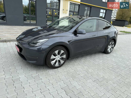 Серый Тесла Model Y, объемом двигателя 0 л и пробегом 88 тыс. км за 26400 $, фото 1 на Automoto.ua
