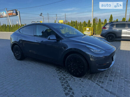 Серый Тесла Model Y, объемом двигателя 0 л и пробегом 2 тыс. км за 38500 $, фото 1 на Automoto.ua