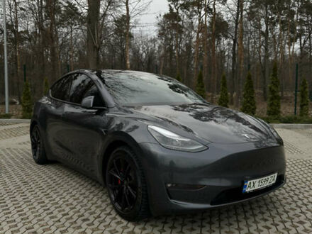 Серый Тесла Model Y, объемом двигателя 0 л и пробегом 22 тыс. км за 32000 $, фото 1 на Automoto.ua