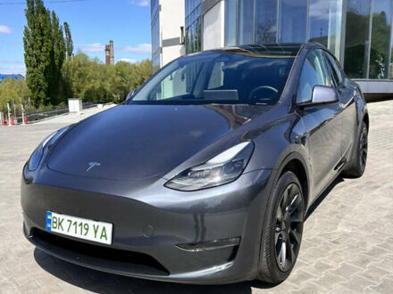 Тесла Model Y 2023 в Ровно на Automoto.ua Серый Тесла Model Y, объемом двигателя 0 л и пробегом 38 тыс. км за 27500 $, фото 1 на Automoto.ua