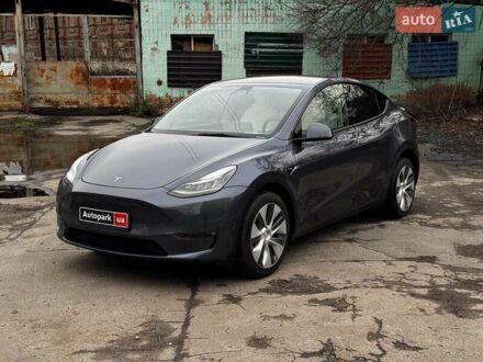 Сірий Тесла Model Y, об'ємом двигуна 0 л та пробігом 22 тис. км за 25990 $, фото 1 на Automoto.ua