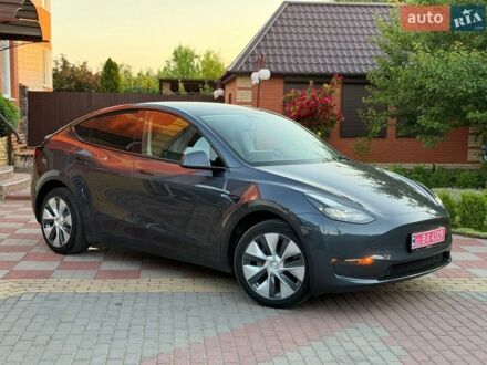 Серый Тесла Model Y, объемом двигателя 0 л и пробегом 59 тыс. км за 26500 $, фото 1 на Automoto.ua