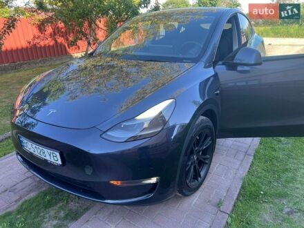 Серый Тесла Model Y, объемом двигателя 0 л и пробегом 52 тыс. км за 28300 $, фото 1 на Automoto.ua