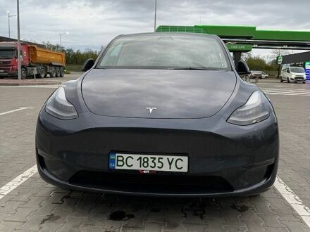 Серый Тесла Model Y, объемом двигателя 0 л и пробегом 34 тыс. км за 26000 $, фото 1 на Automoto.ua