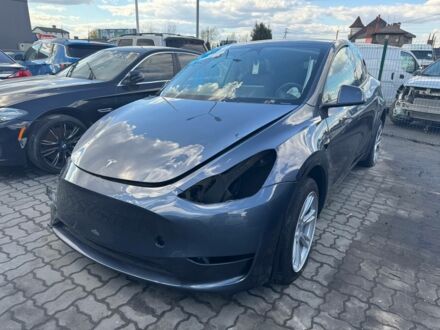 Тесла Model Y 2023 в Львове на Automoto.ua Серый Тесла Model Y, объемом двигателя 0 л и пробегом 29 тыс. км за 15900 $, фото 1 на Automoto.ua