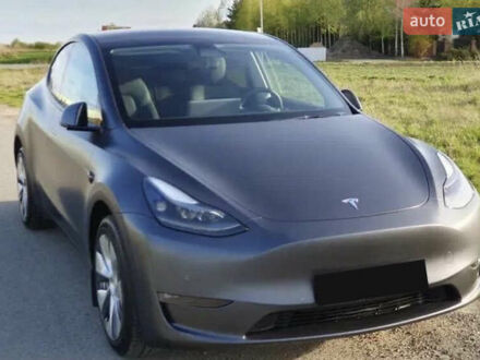 Серый Тесла Model Y, объемом двигателя 0 л и пробегом 39 тыс. км за 31000 $, фото 1 на Automoto.ua