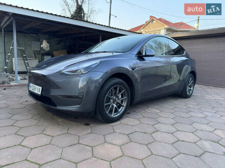 Тесла Model Y 2023 в Одессе на Automoto.ua Серый Тесла Model Y, объемом двигателя 0 л и пробегом 28 тыс. км за 27000 $, фото 1 на Automoto.ua