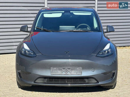 Серый Тесла Model Y, объемом двигателя 0 л и пробегом 93 тыс. км за 27900 $, фото 1 на Automoto.ua
