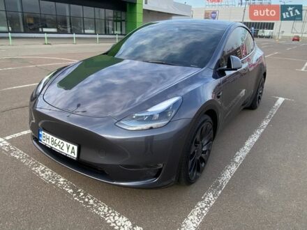 Серый Тесла Model Y, объемом двигателя 0 л и пробегом 31 тыс. км за 27900 $, фото 1 на Automoto.ua