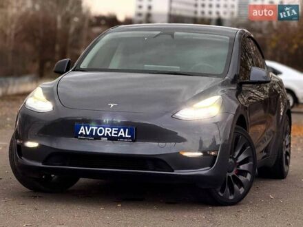 Сірий Тесла Model Y, об'ємом двигуна 0 л та пробігом 70 тис. км за 31500 $, фото 1 на Automoto.ua