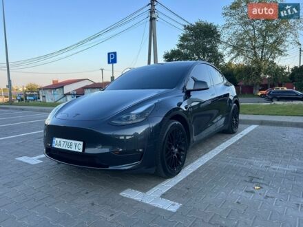 Серый Тесла Model Y, объемом двигателя 0 л и пробегом 68 тыс. км за 30000 $, фото 1 на Automoto.ua