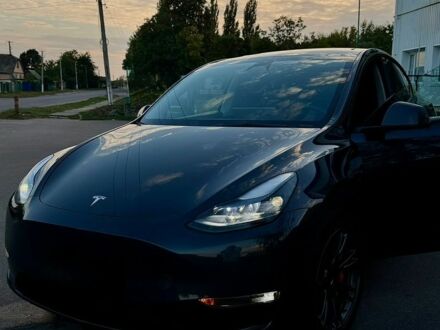Серый Тесла Model Y, объемом двигателя 0 л и пробегом 35 тыс. км за 30000 $, фото 1 на Automoto.ua