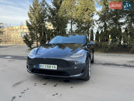 Тесла Model Y 2024 в Тернополе на Automoto.ua Серый Тесла Model Y, объемом двигателя 0 л и пробегом 8 тыс. км за 32500 $, фото 1 на Automoto.ua