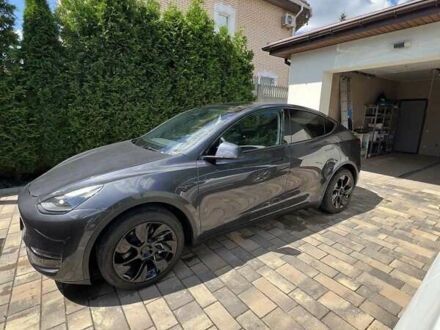 Тесла Model Y 2024 в Киеве на Automoto.ua Серый Тесла Model Y, объемом двигателя 0 л и пробегом 13 тыс. км за 31200 $, фото 1 на Automoto.ua