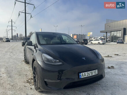 Серый Тесла Model Y, объемом двигателя 0 л и пробегом 43 тыс. км за 30900 $, фото 1 на Automoto.ua