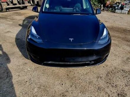 Серый Тесла Model Y, объемом двигателя 0 л и пробегом 11 тыс. км за 30000 $, фото 1 на Automoto.ua
