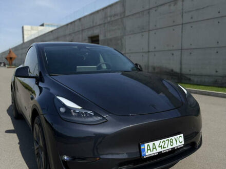 Тесла Model Y 2024 в Киеве на Automoto.ua Серый Тесла Model Y, объемом двигателя 0 л и пробегом 9 тыс. км за 29900 $, фото 1 на Automoto.ua