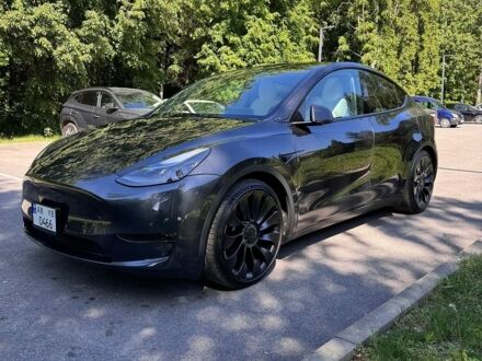 Серый Тесла Model Y, объемом двигателя 0 л и пробегом 56 тыс. км за 31900 $, фото 1 на Automoto.ua