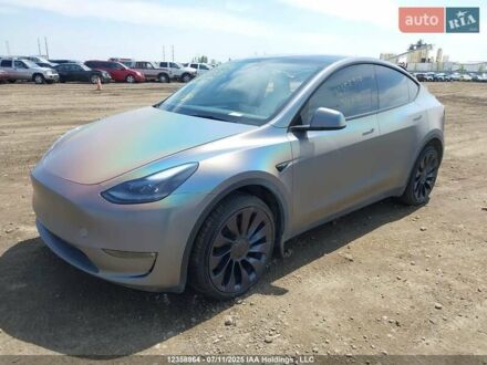Тесла Model Y 2024 в Киеве на Automoto.ua Серый Тесла Model Y, объемом двигателя 0 л и пробегом 37 тыс. км за 23500 $, фото 1 на Automoto.ua