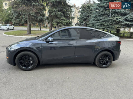 Тесла Model Y 2024 в Каменское - Днепродзержинск на Automoto.ua Серый Тесла Model Y, объемом двигателя 0 л и пробегом 16 тыс. км за 33500 $, фото 1 на Automoto.ua