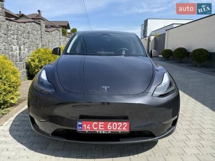 Тесла Model Y 2024 у Хмельницькому на Automoto.ua Сірий Тесла Model Y, об'ємом двигуна 0 л та пробігом 8 тис. км за 30300 $, фото 1 на Automoto.ua