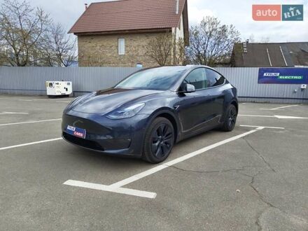 Тесла Model Y 2024 в Киеве на Automoto.ua Серый Тесла Model Y, объемом двигателя 0 л и пробегом 1 тыс. км за 33000 $, фото 1 на Automoto.ua
