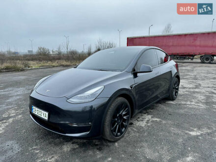 Серый Тесла Model Y, объемом двигателя 0 л и пробегом 22 тыс. км за 27000 $, фото 1 на Automoto.ua