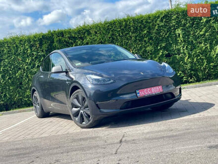Тесла Model Y 2024 в Львове на Automoto.ua Серый Тесла Model Y, объемом двигателя 0 л и пробегом 8 тыс. км за 32000 $, фото 1 на Automoto.ua