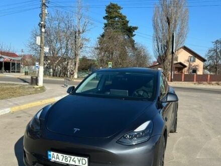 Серый Тесла Model Y, объемом двигателя 0 л и пробегом 25 тыс. км за 35000 $, фото 1 на Automoto.ua