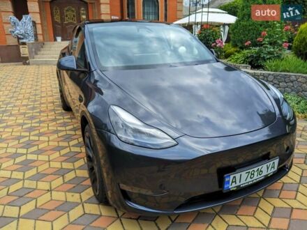 Тесла Model Y 2024 в Белой Церкве на Automoto.ua Серый Тесла Model Y, объемом двигателя 0 л и пробегом 16 тыс. км за 26200 $, фото 1 на Automoto.ua