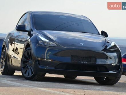 Серый Тесла Model Y, объемом двигателя 0 л и пробегом 72 тыс. км за 31450 $, фото 1 на Automoto.ua