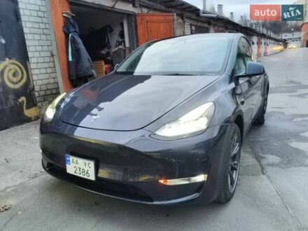 Серый Тесла Model Y, объемом двигателя 0 л и пробегом 5 тыс. км за 28728 $, фото 1 на Automoto.ua