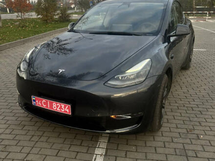 Серый Тесла Model Y, объемом двигателя 0 л и пробегом 2 тыс. км за 34500 $, фото 1 на Automoto.ua