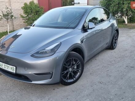 Серый Тесла Model Y, объемом двигателя 0 л и пробегом 1 тыс. км за 37000 $, фото 1 на Automoto.ua