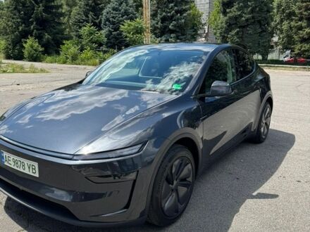 Сірий Тесла Model Y, об'ємом двигуна 0 л та пробігом 3 тис. км за 43900 $, фото 1 на Automoto.ua