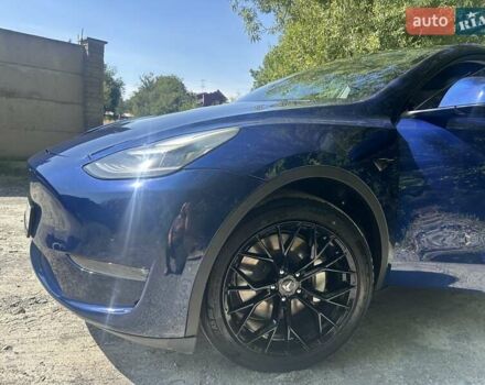 Синий Тесла Model Y, объемом двигателя 0 л и пробегом 120 тыс. км за 30000 $, фото 4 на Automoto.ua