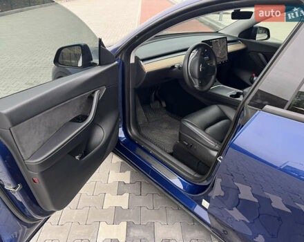 Синій Тесла Model Y, об'ємом двигуна 0 л та пробігом 111 тис. км за 24500 $, фото 6 на Automoto.ua