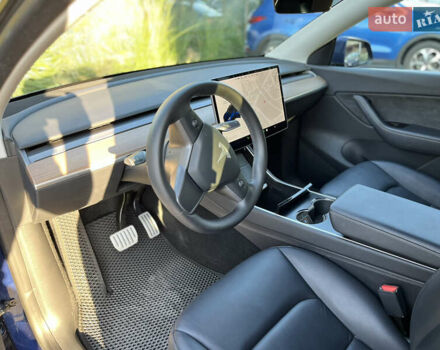 Синий Тесла Model Y, объемом двигателя 0 л и пробегом 75 тыс. км за 25000 $, фото 19 на Automoto.ua