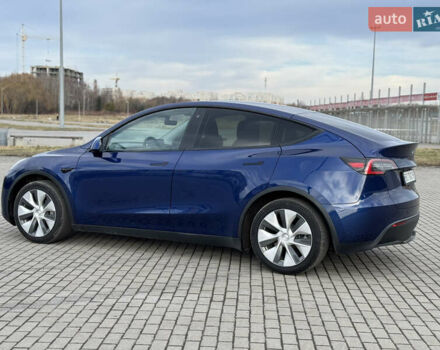 Синий Тесла Model Y, объемом двигателя 0 л и пробегом 83 тыс. км за 23800 $, фото 4 на Automoto.ua