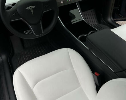 Синий Тесла Model Y, объемом двигателя 0 л и пробегом 32 тыс. км за 58000 $, фото 47 на Automoto.ua