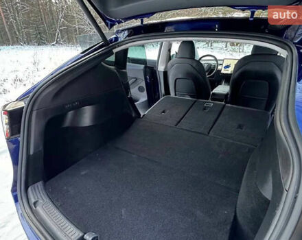 Синий Тесла Model Y, объемом двигателя 0 л и пробегом 55 тыс. км за 28000 $, фото 14 на Automoto.ua