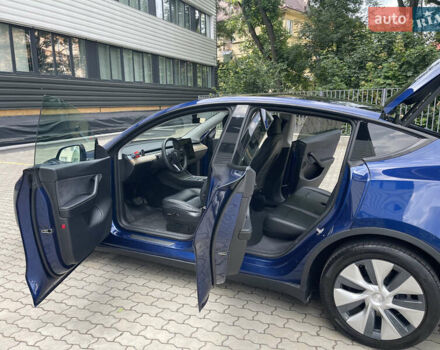 Синий Тесла Model Y, объемом двигателя 0 л и пробегом 35 тыс. км за 24000 $, фото 9 на Automoto.ua