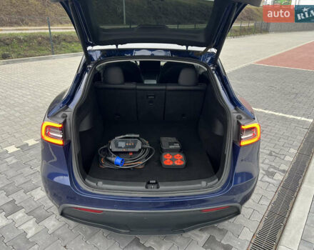 Синій Тесла Model Y, об'ємом двигуна 0 л та пробігом 111 тис. км за 24500 $, фото 11 на Automoto.ua