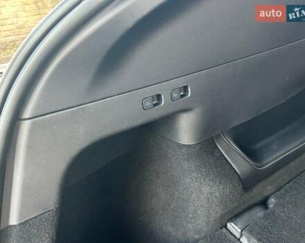 Синий Тесла Model Y, объемом двигателя 0 л и пробегом 62 тыс. км за 25800 $, фото 6 на Automoto.ua