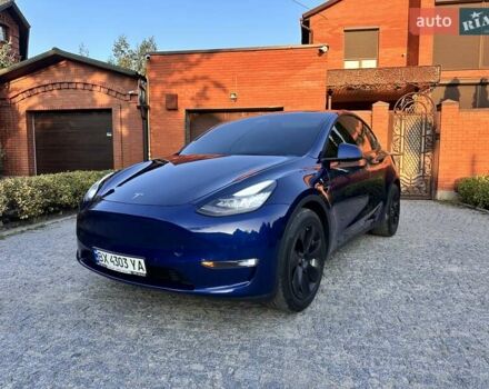 Синий Тесла Model Y, объемом двигателя 0 л и пробегом 90 тыс. км за 22300 $, фото 1 на Automoto.ua