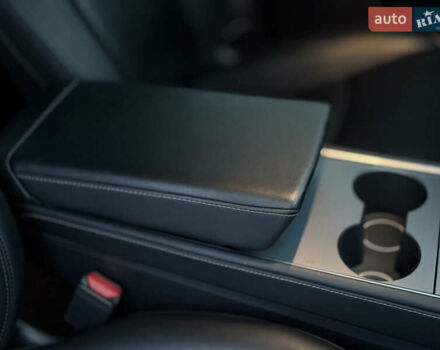 Тесла Model Y 2021 в Харькове на Automoto.ua Синий Тесла Model Y, объемом двигателя 0 л и пробегом 113 тыс. км за 21200 $, фото 50 на Automoto.ua