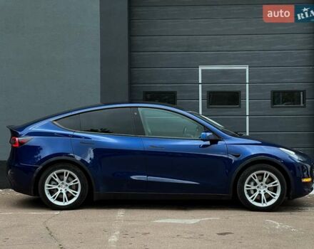 Синий Тесла Model Y, объемом двигателя 0 л и пробегом 66 тыс. км за 25500 $, фото 10 на Automoto.ua